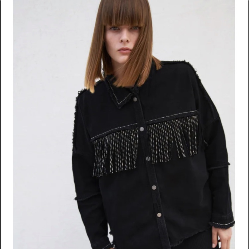 ISO OF THIS JACKET